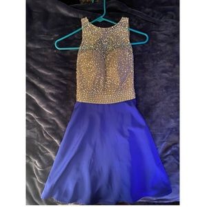 Sparkly silver top, navy bottom, size 6. Wore once